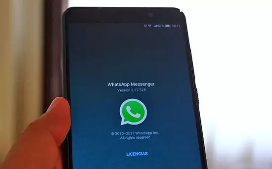 WhatsApp - это мессенджер или социальная сеть