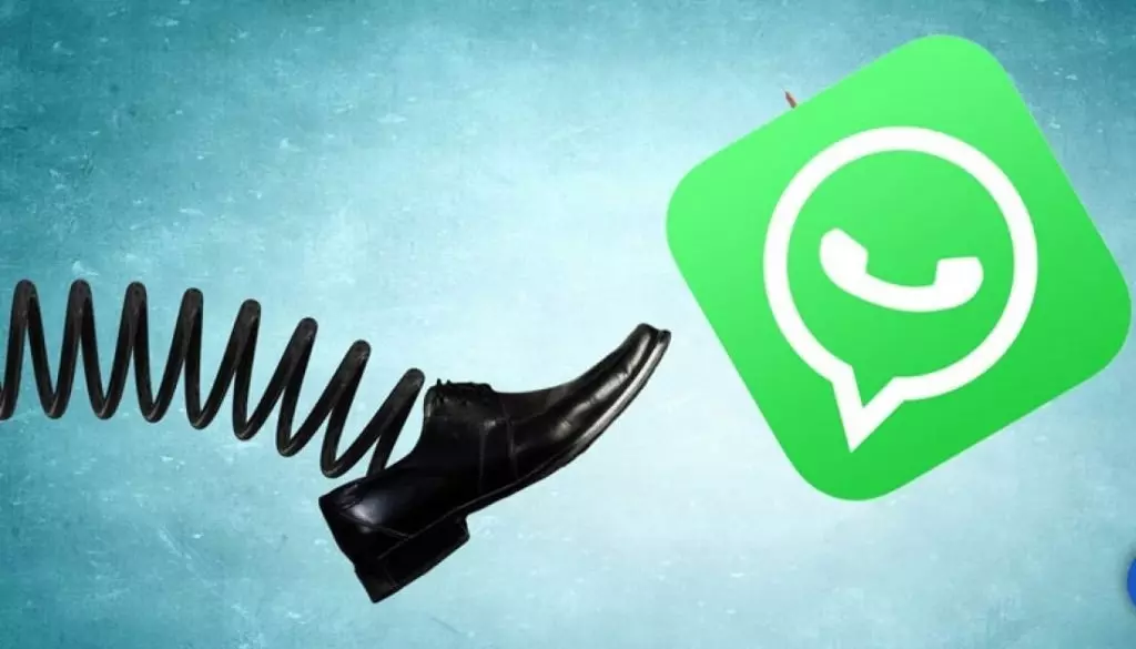 Как удалить все файлы в группе в WhatsApp на Android