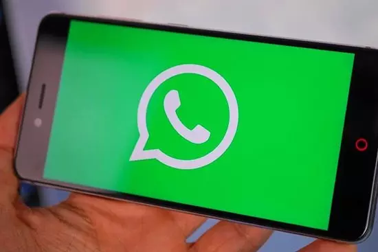 WhatsApp - это мессенджер или социальная сеть